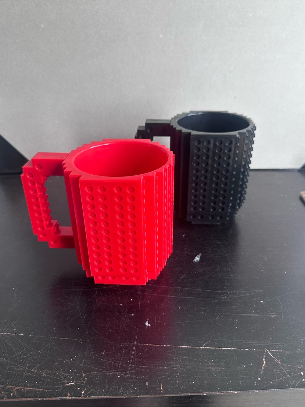 Set of 2 Pixel Block Style Coffee Mugs Red & Black Retro Gamer Cups
